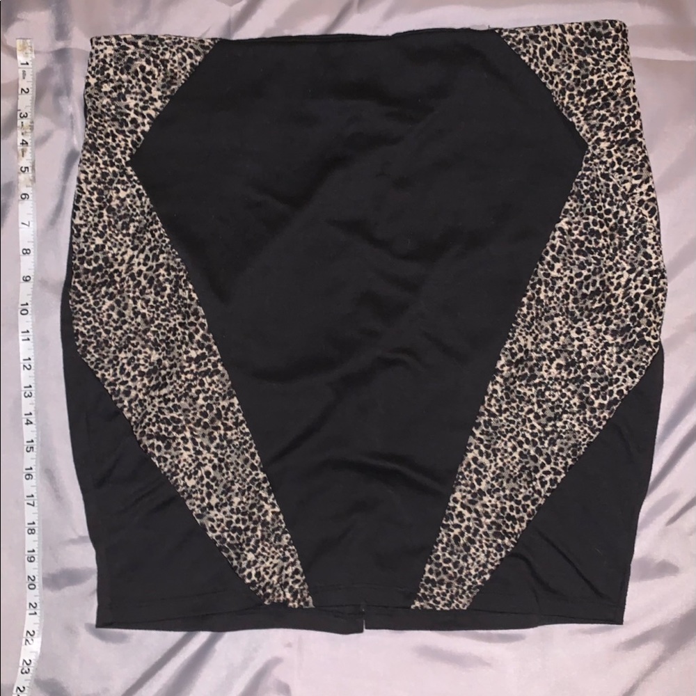 Leopard print mini skirt